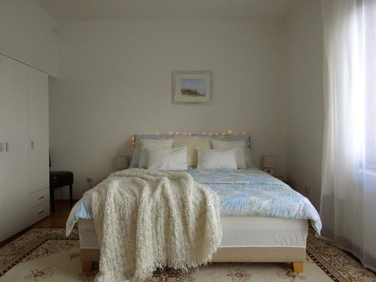 Laszlo Apartman Appartement Tihany Buitenkant foto