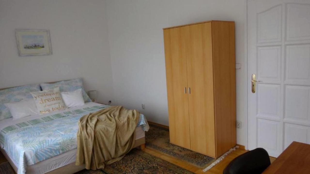 Laszlo Apartman Appartement Tihany Buitenkant foto