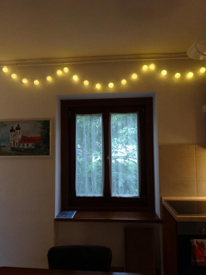 Laszlo Apartman Appartement Tihany Buitenkant foto