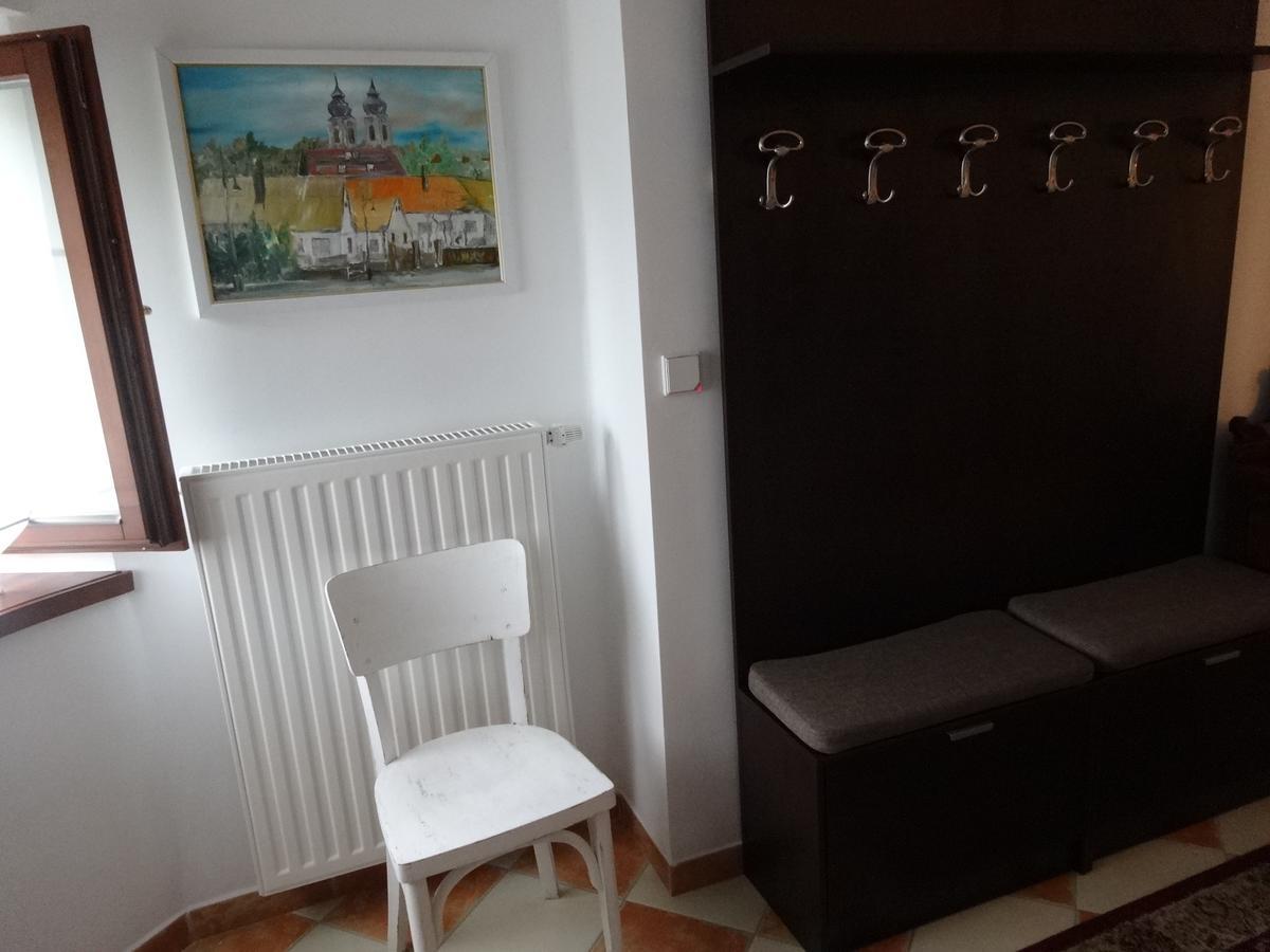 Laszlo Apartman Appartement Tihany Buitenkant foto